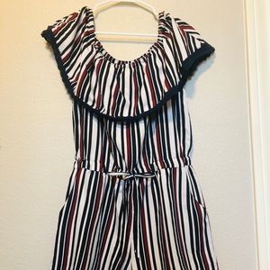 Stylehouse XL red, navy, white off shoulder romper